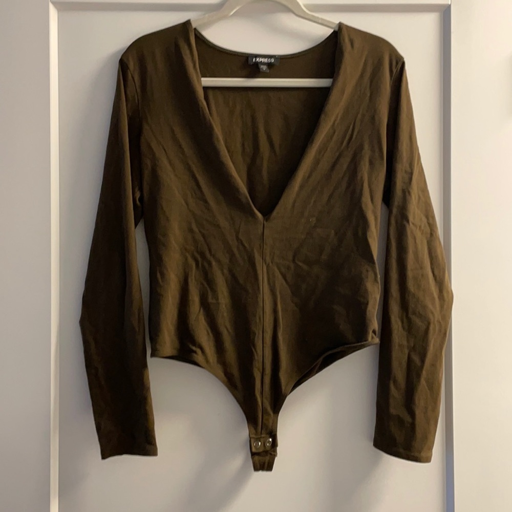 V-neck body suit
